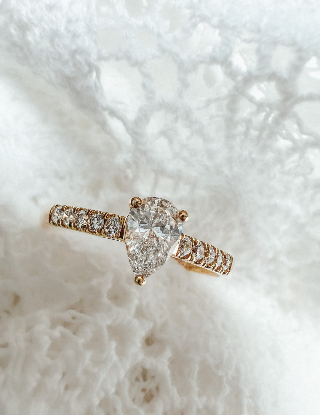 Ring Ava Royal 0,48 ct. Gelbgold