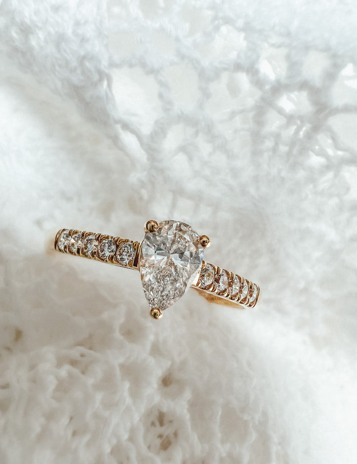 Ring Ava Royal 0,48 ct. Gelbgold