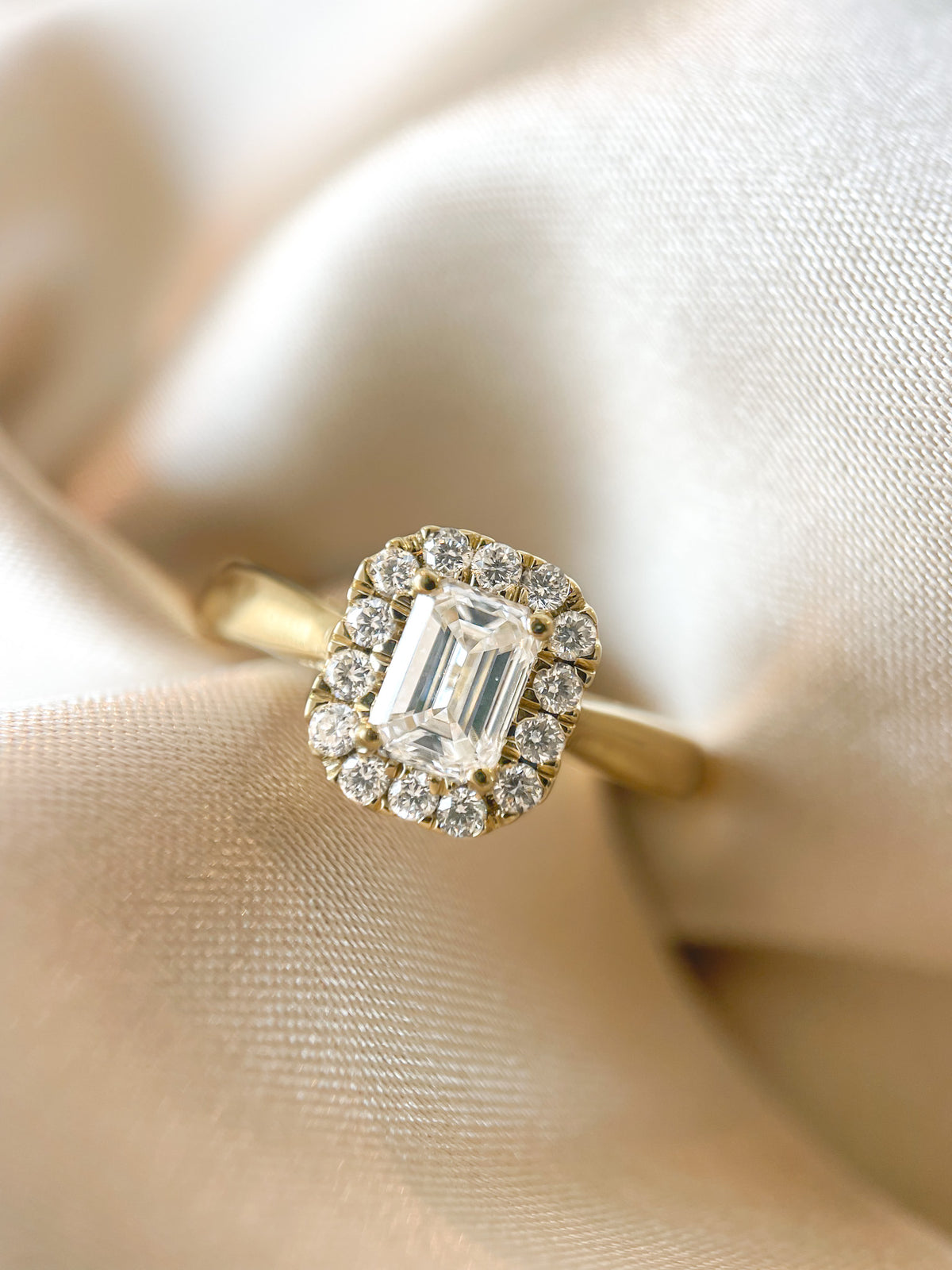 Ring Efeu 0,66 ct. Gelbgold